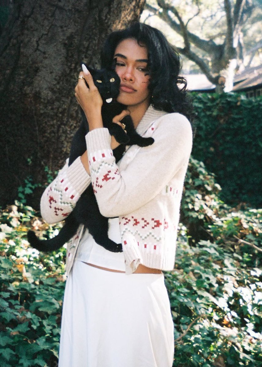 𝑨𝒏𝒇𝒊𝒔𝒂 🐾 called baby by sabrina tweet media