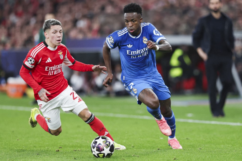 Objectivamente a UEFA acabou de suspender um jogador por tapar a boca enquando outro diz que ele disse alguma coisa.

Isto vai ser daqueles exemplos únicos e inéditos. Se isto se tornasse de facto regra, seria um caos. Qualquer jogador teria o poder de suspender um jogador que