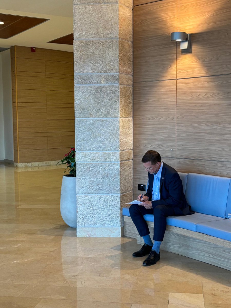 Steffen Seibert tweet media