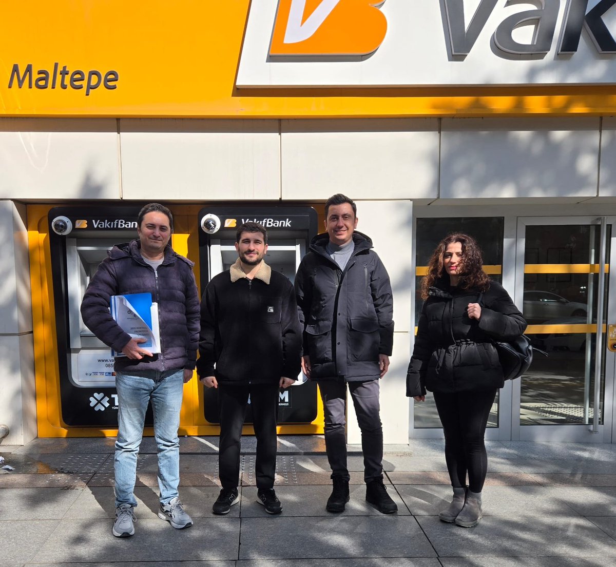 Kurum çalışanlarımızın her zaman yanında bulunmaya ve destekçileri olmaya devam edeceğiz.

Bu kapsamda, Karayolları Genel Müdürlüğü 2026–2029 promosyon ihalesi ile ilgili olarak çalışanlarımıza en az 134.139 TL maaş promosyonu ödenmesi gerektiğine ilişkin teknik hesaplamaları