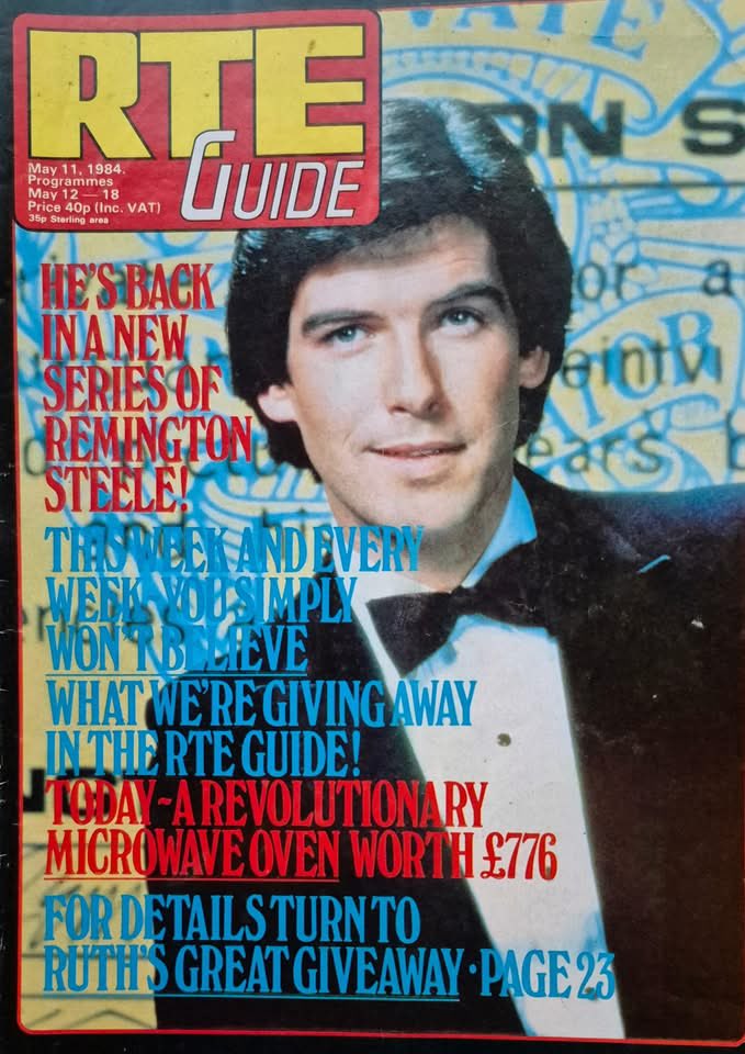 RemiSteele1982's tweet image. PIerce Brosnan as Remington Steele on the cover of the RTE Guide (Ireland), May 1, 1984. Article inside: "Scene Stealer".

#magazines
