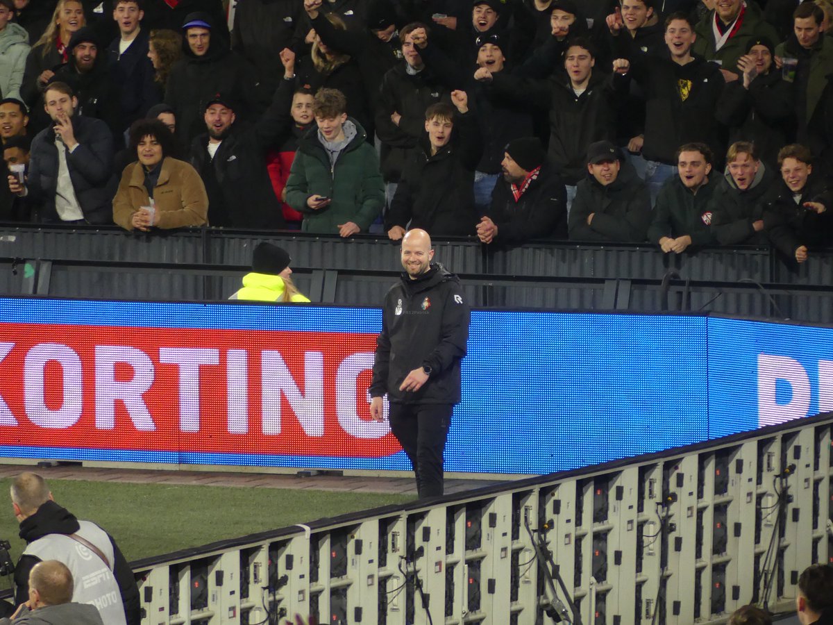 Feyenoord - Telstar 2-1

Varkenoord
Havenstad
Moussa 
Arne Slot