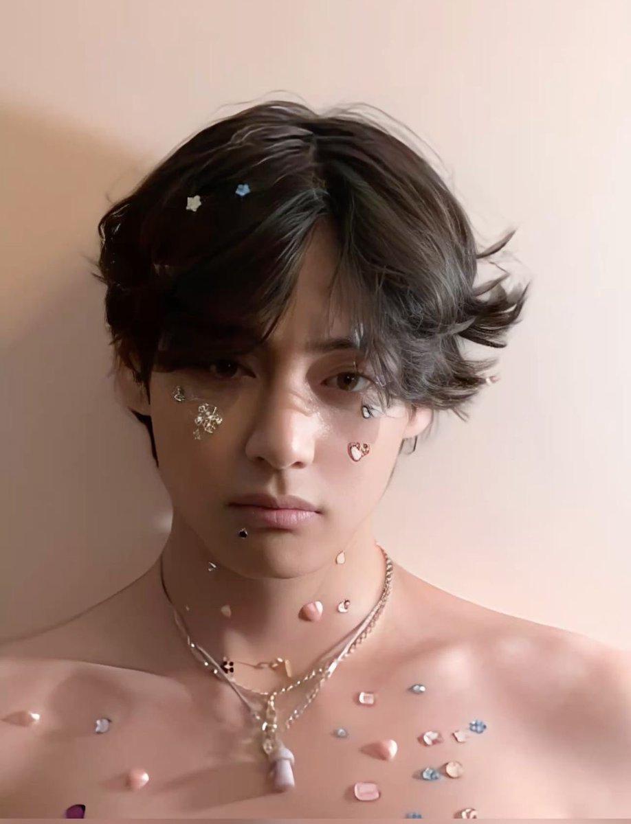 THV🎄 (@taehyungimpact) on Twitter photo 