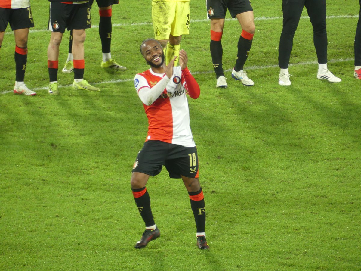 Feyenoord - Telstar 2-1

Avondwedstrijd
Wanbeleid
VAR
Debutant