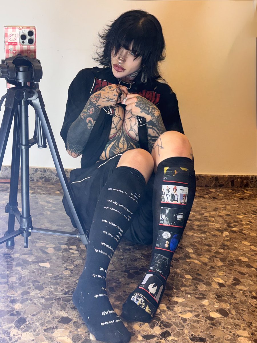 MilkyAlienx.x tweet media