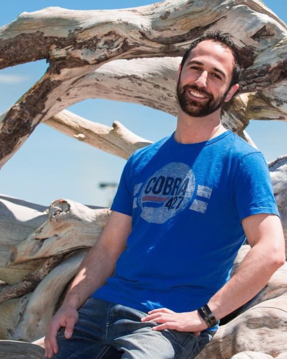 mysilentbravery's tweet image. “The only thing standing between you and your goal is the story you keep telling yourself.” ~ Jordan Belfort

New week, new story. Rewrite the one that holds you back &amp;amp; step toward the one you’re meant to live🙌

#MondayMotivation #mysilentbravery #beinspired #quoteoftheweek