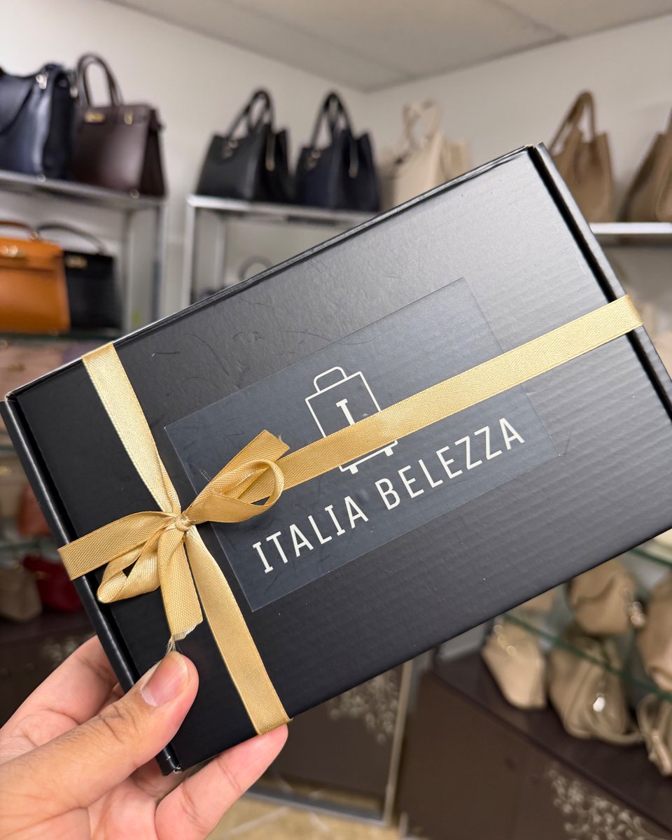 MakeStickers tweet media