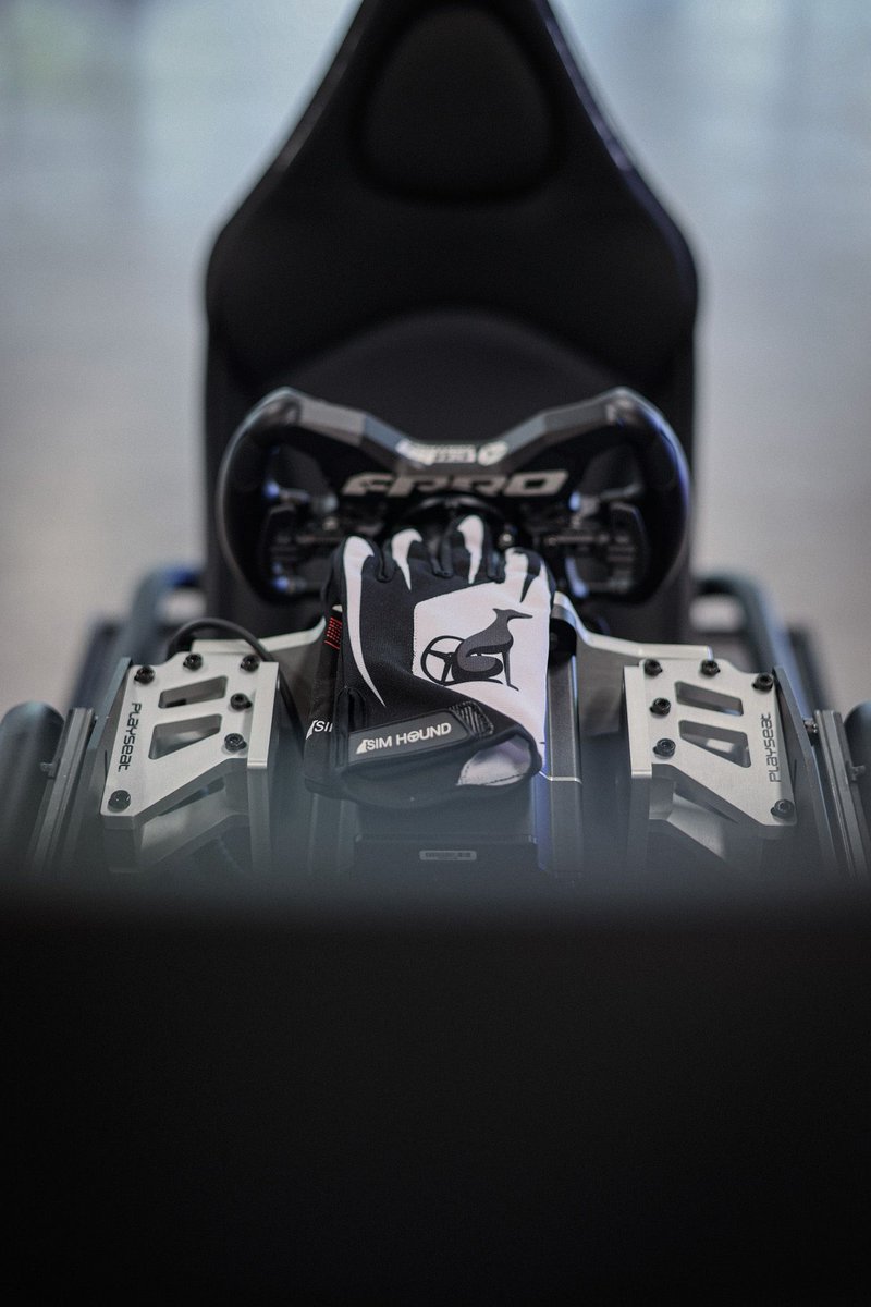 SimStaff tweet media