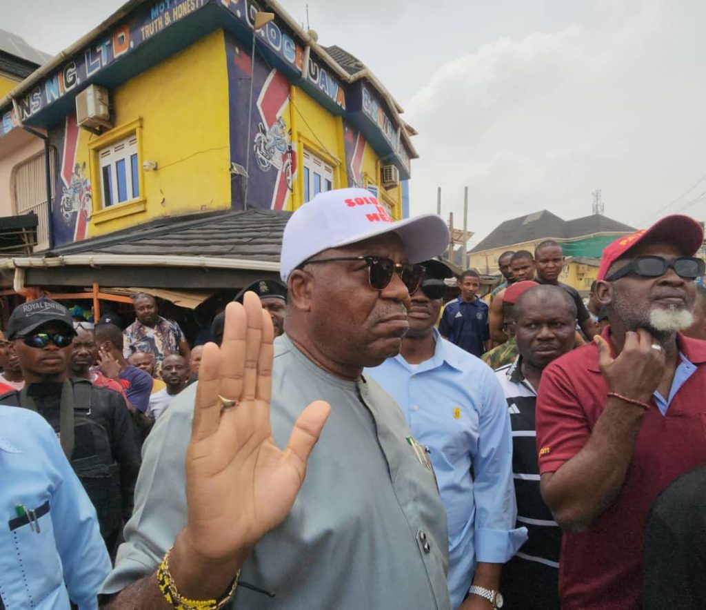 radionigeriahq's tweet image. The Anambra State Government has shut down the New Auto Spare Parts Market in Nkwo Nnewi for one week.
#Anambra
#spareparts  radionigeria.gov.ng/2026/02/23/ana…