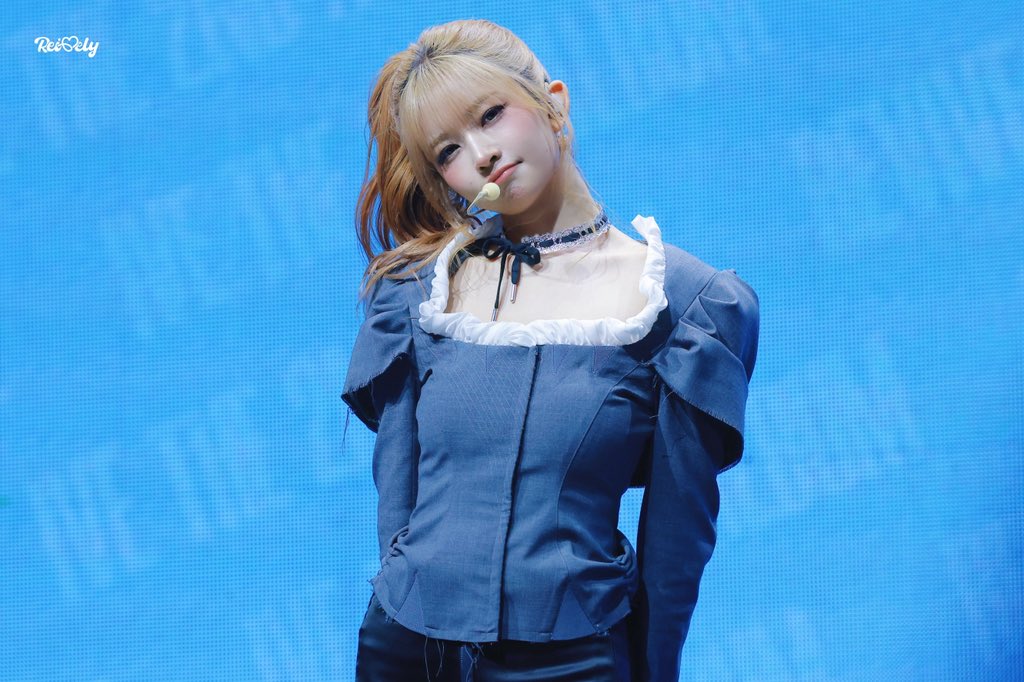 𝐑𝐞𝐢𝐯𝐞𝐥𝐲 tweet media