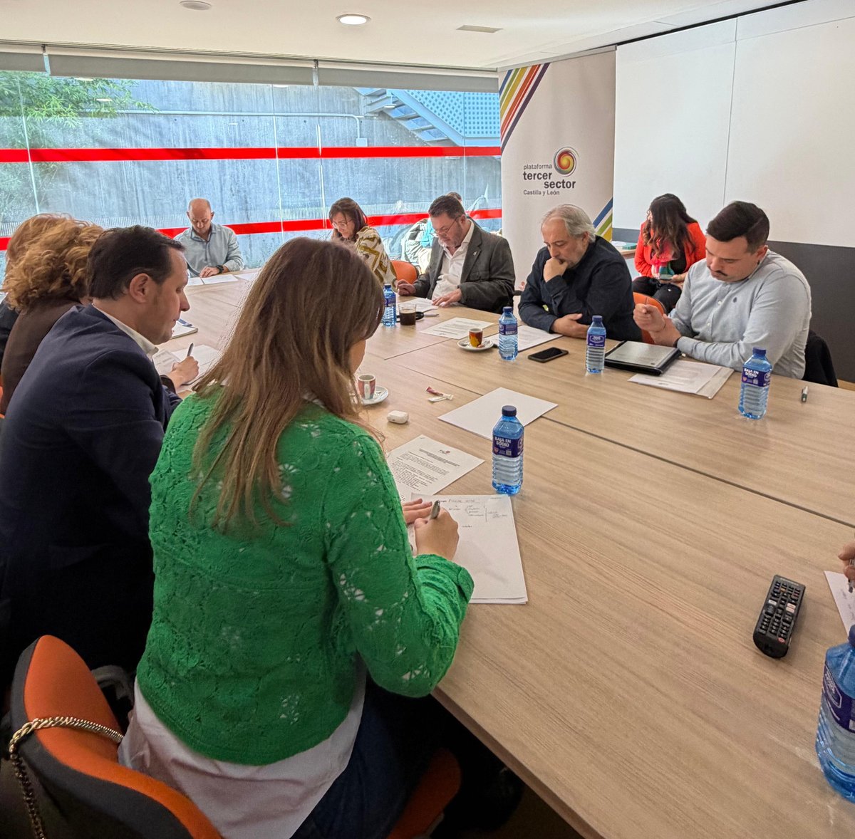 ptscyl's tweet photo. 📣 La @ptscyl se reúne con el @PPValladolid para trasladar sus propuestas: financiación más estable y estructural para garantizar los programas sociales y la creación de una Comisión Permanente en las @Cortes_CYL que aborde los asuntos del #TercerSector https://t.co/PYAnJ5FI3C