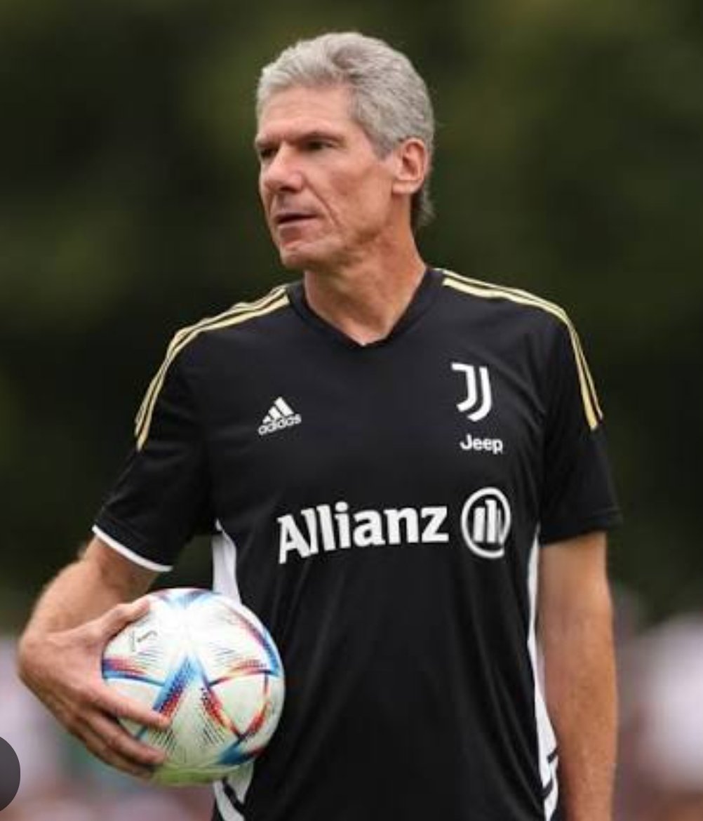 14 anni di preparazione portieri in casa Juve.
Arrivano Giuntoli e Thiago Motta e Claudio Filippi viene escluso dal "progetto".

Quanto ci manchi.