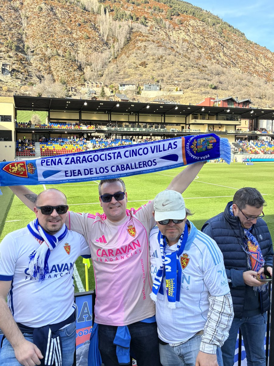 Un día después del desastre de Andorra, me quedo con lo mejor del equipo, la afición, la mejor afición del mundo, la de mi Real Zaragoza, y que allí estamos y estaremos en las buenas y en las malas al pie del cañón, Aúpa Zaragoza siempre !!!!🤍💙