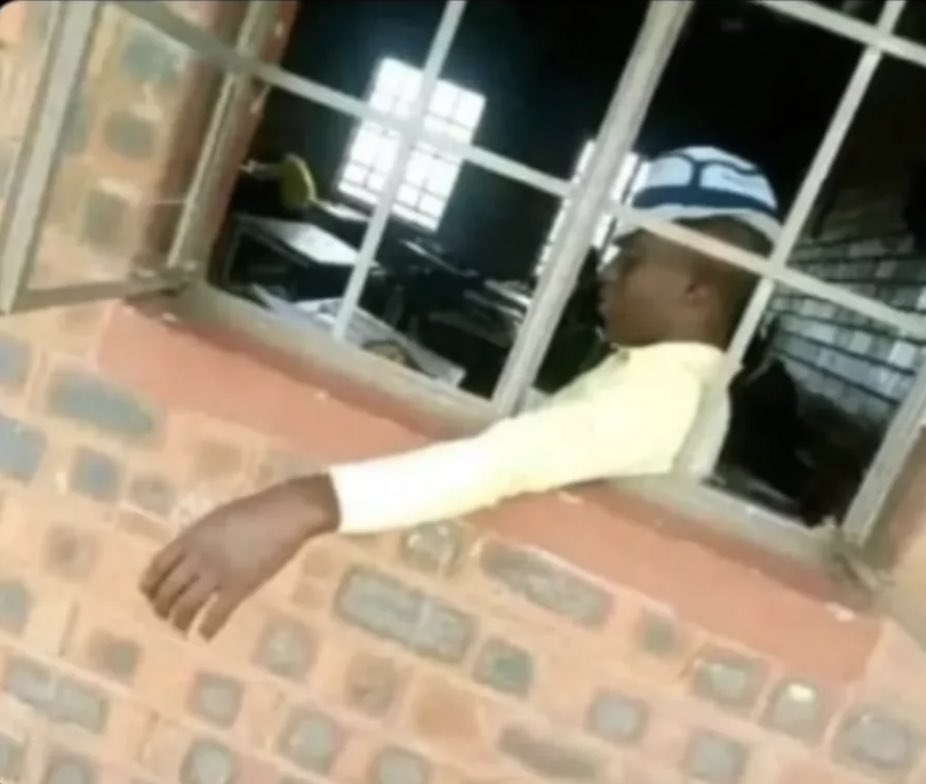 Teacher: In the future whom will you be?  
   
   Me in the corner: Use your eyes and guess 😏💀"