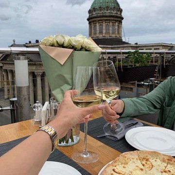 emilysterlings_'s tweet photo. you and me, italy https://t.co/2Q0H5B5IIv