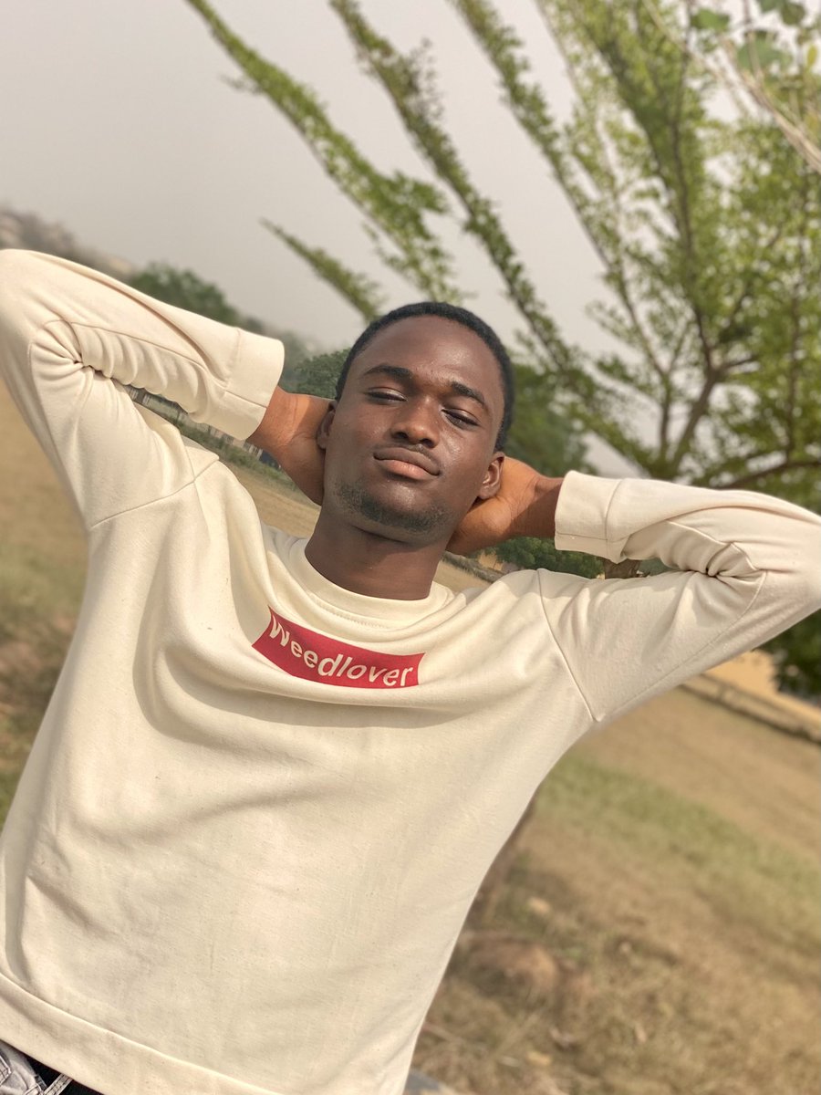 PatienceFunaab's tweet photo. Ramadan Day 6✨

Fasting is not just from food, but from bad habits.
Ya Allah, purify my heart.
#RamadanReflections #RamadanDay6 https://t.co/tilaueEXMC