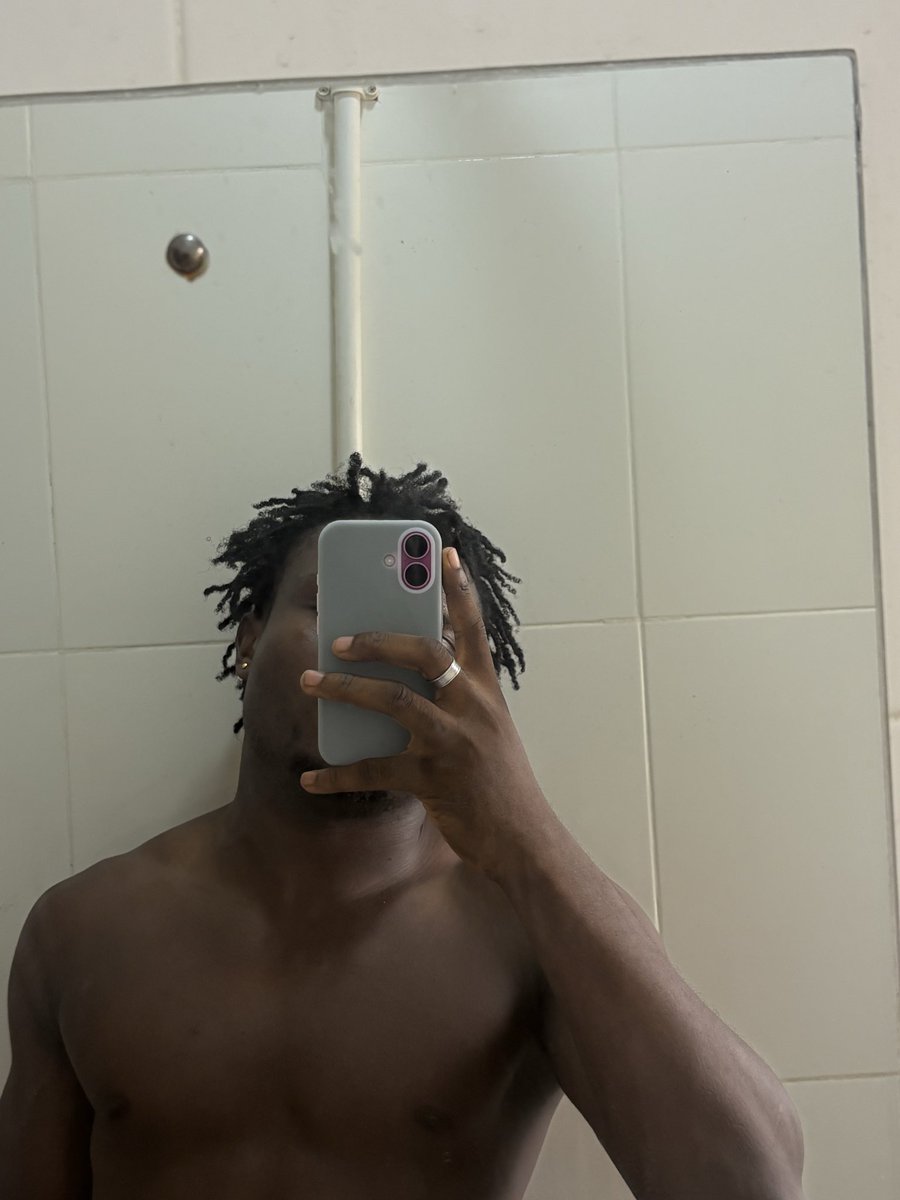 LU$O๐ฆ tweet media