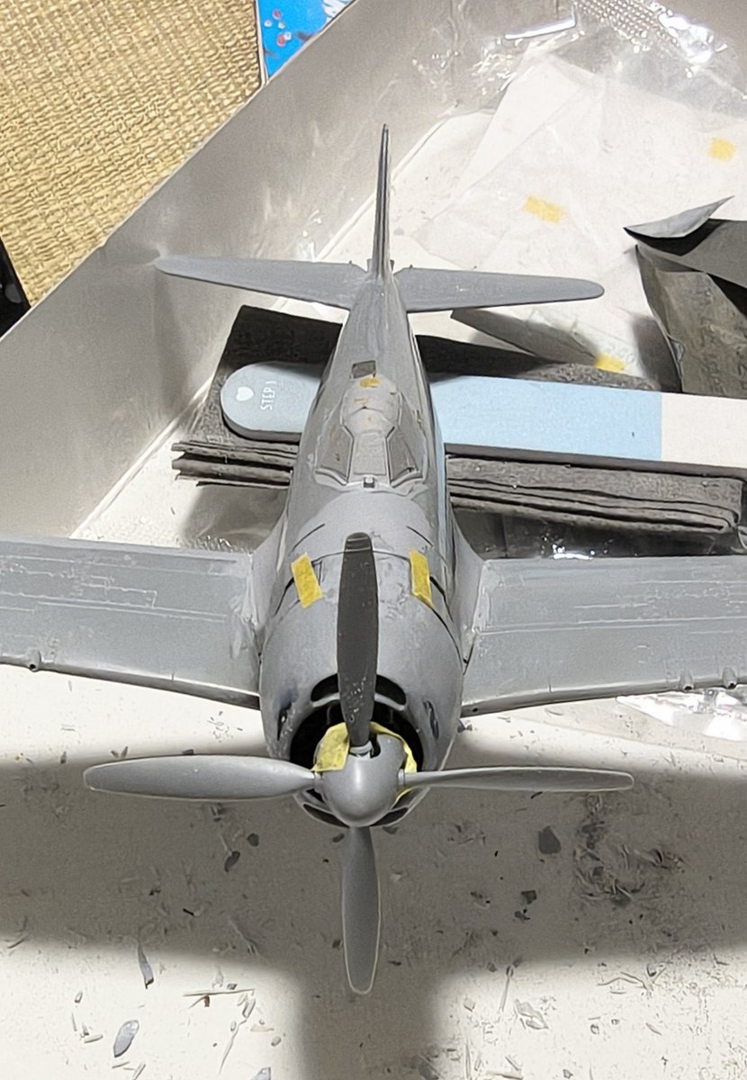 ハセガワ紫電改 ライン出しはこの位か またカウリング穴開き状態に