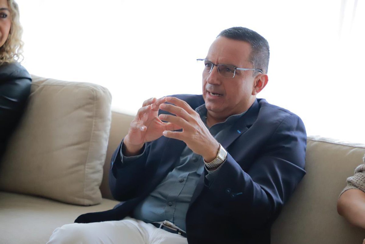 Daniela Assis Fierro tweet media