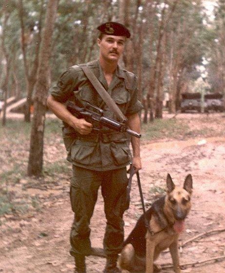 Honoring Army Handler - Staff Sergeant Robert Willard Hartsock, January 24, 1945 - February 23, 1969, Killed In Action, Binh Duong, Vietnam. 44th Scout Dogs. Robert received the Medal Of Honor.

Shown here with his MWD Duke.