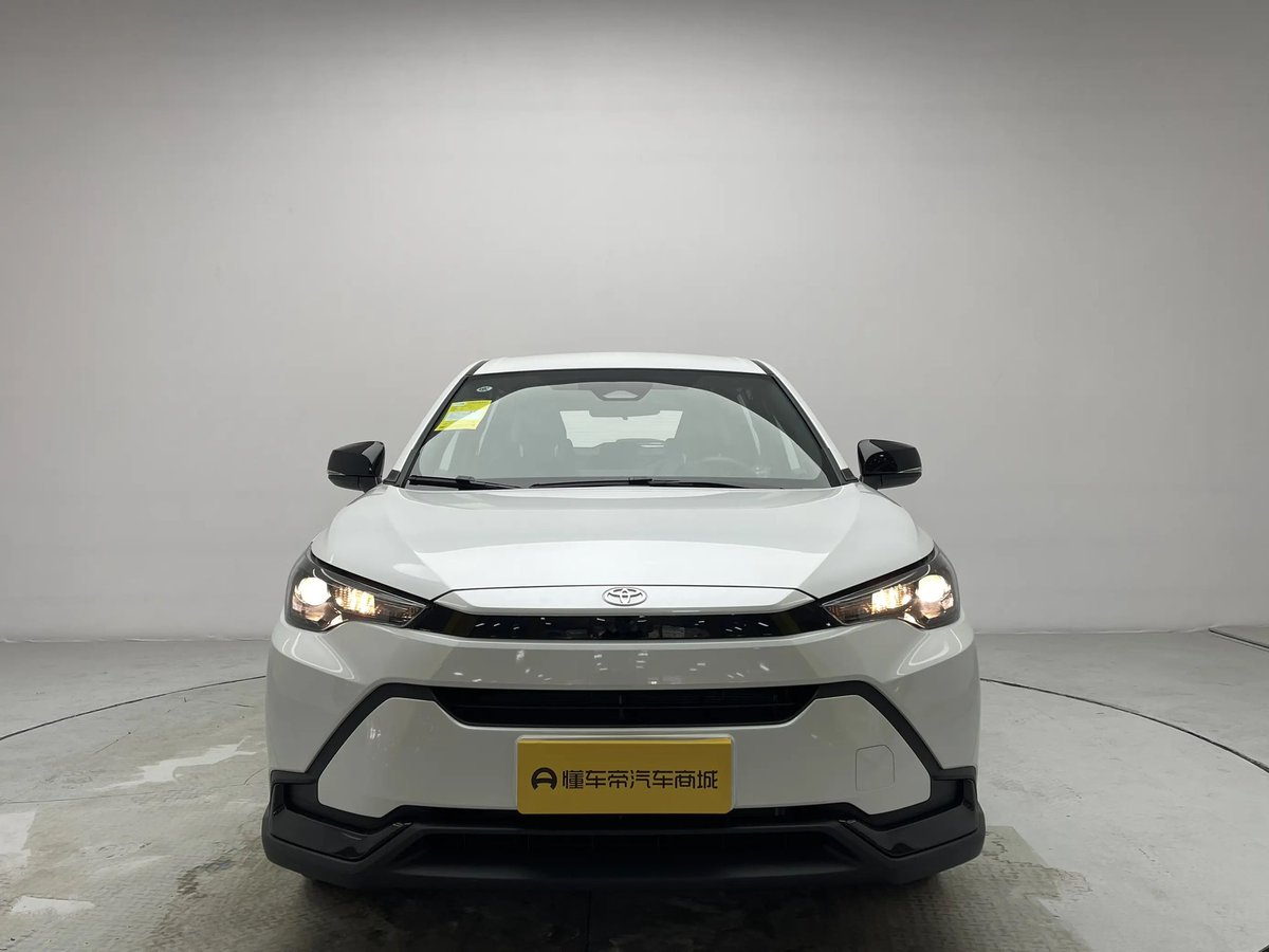 the_cyrilo's tweet photo. 2026 Toyota Cross/ Frontlander

Comfort Edition

Most affordable SUV deal on the market 

CVT

Mileage: 1,000 kilometers( Literally New)

2.0L

2WD

GH¢ 219,000.00/ US$20,120.00 

Including Shipping Fee  Tema

WhatsApp: +233267714044 https://t.co/XFaSKpAQtI