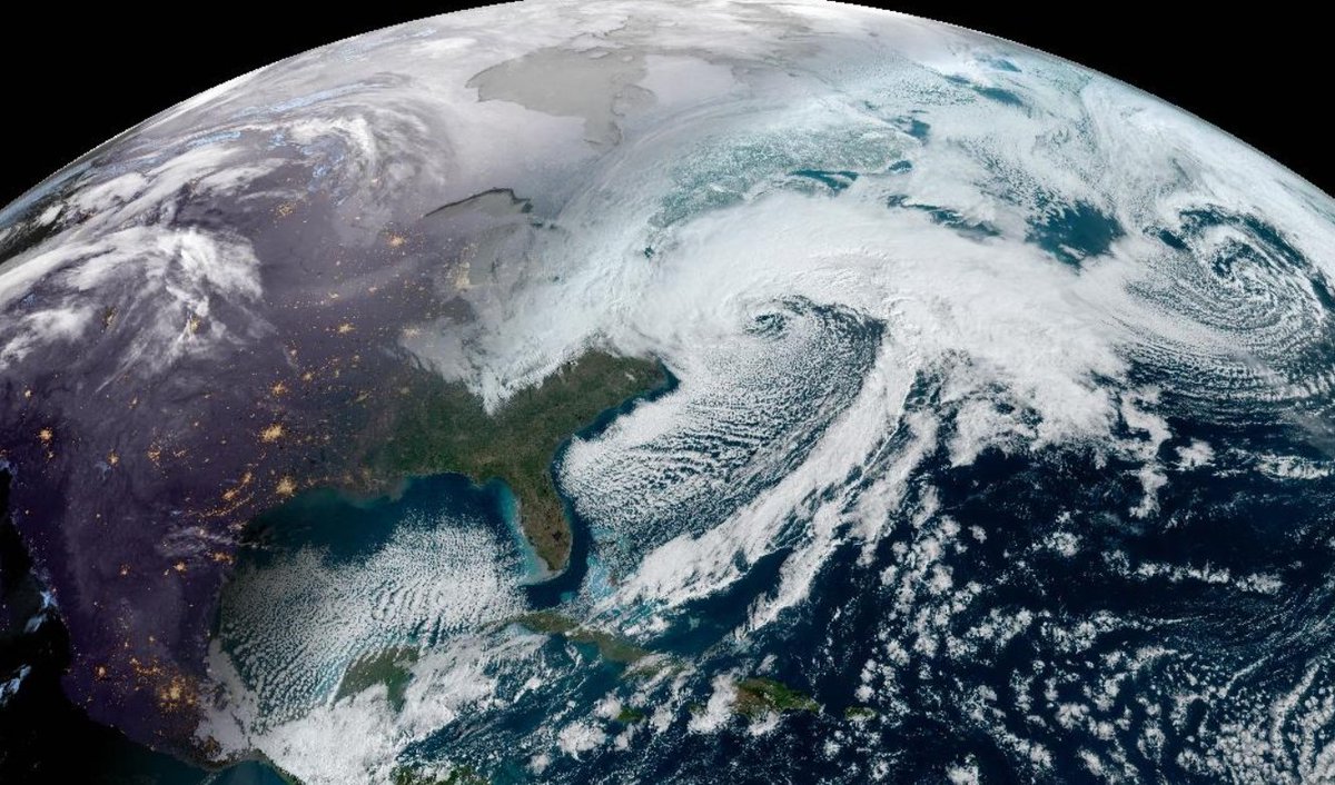 NWS Ocean Prediction Center tweet media