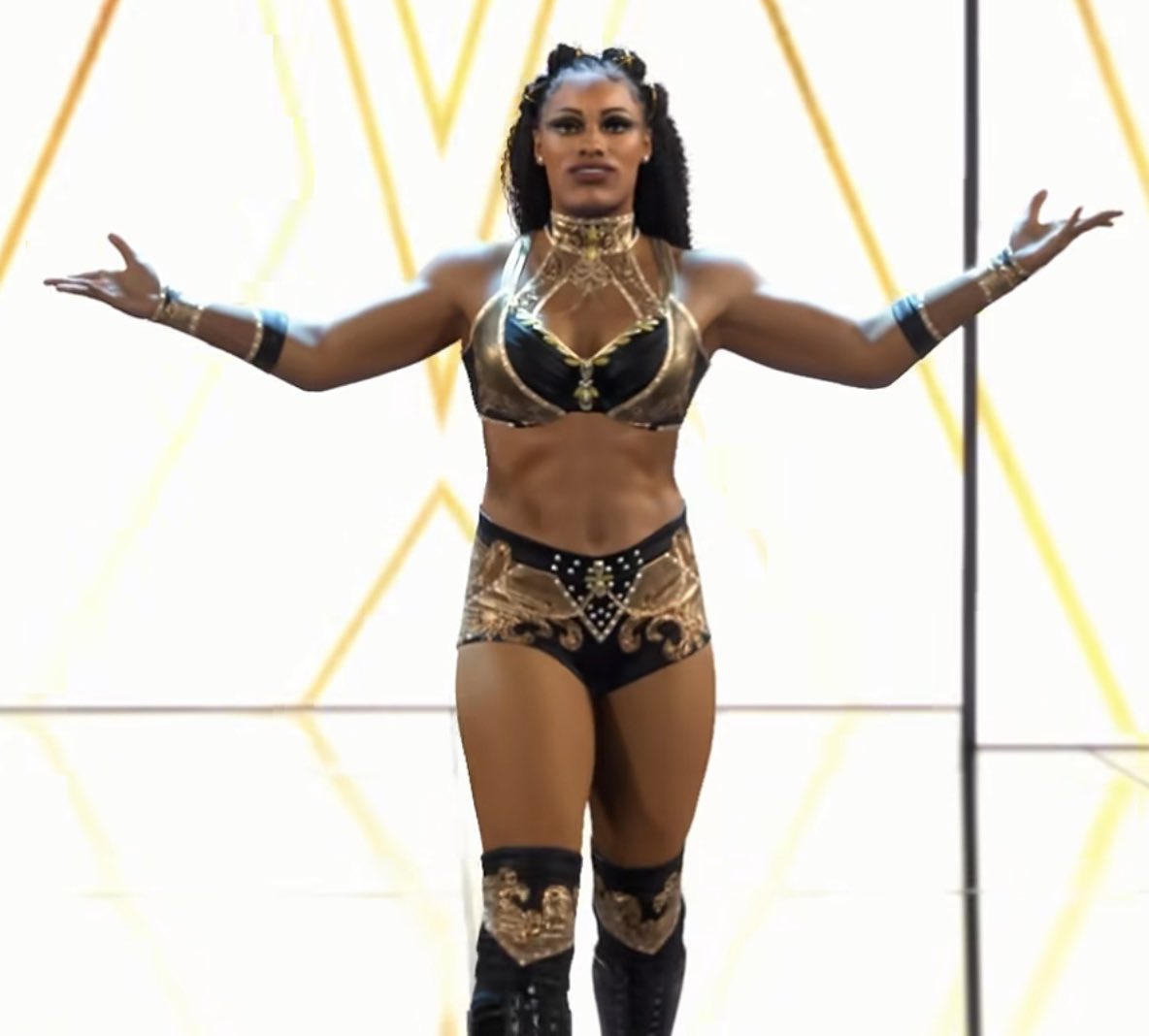 onikabankz's tweet image. now… on what planet is jazmyn thicker than LASH 💀 #WWE2K26 
Cc @RevelleutionYT