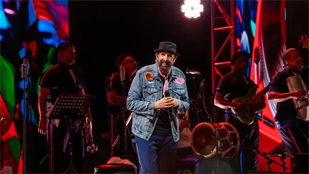 Dios, Patria y Juan Luis Guerra #NoticiasSIN #JuanLuisGuerra 

Detalles en: noticiassin.com/dios-patria-y-…