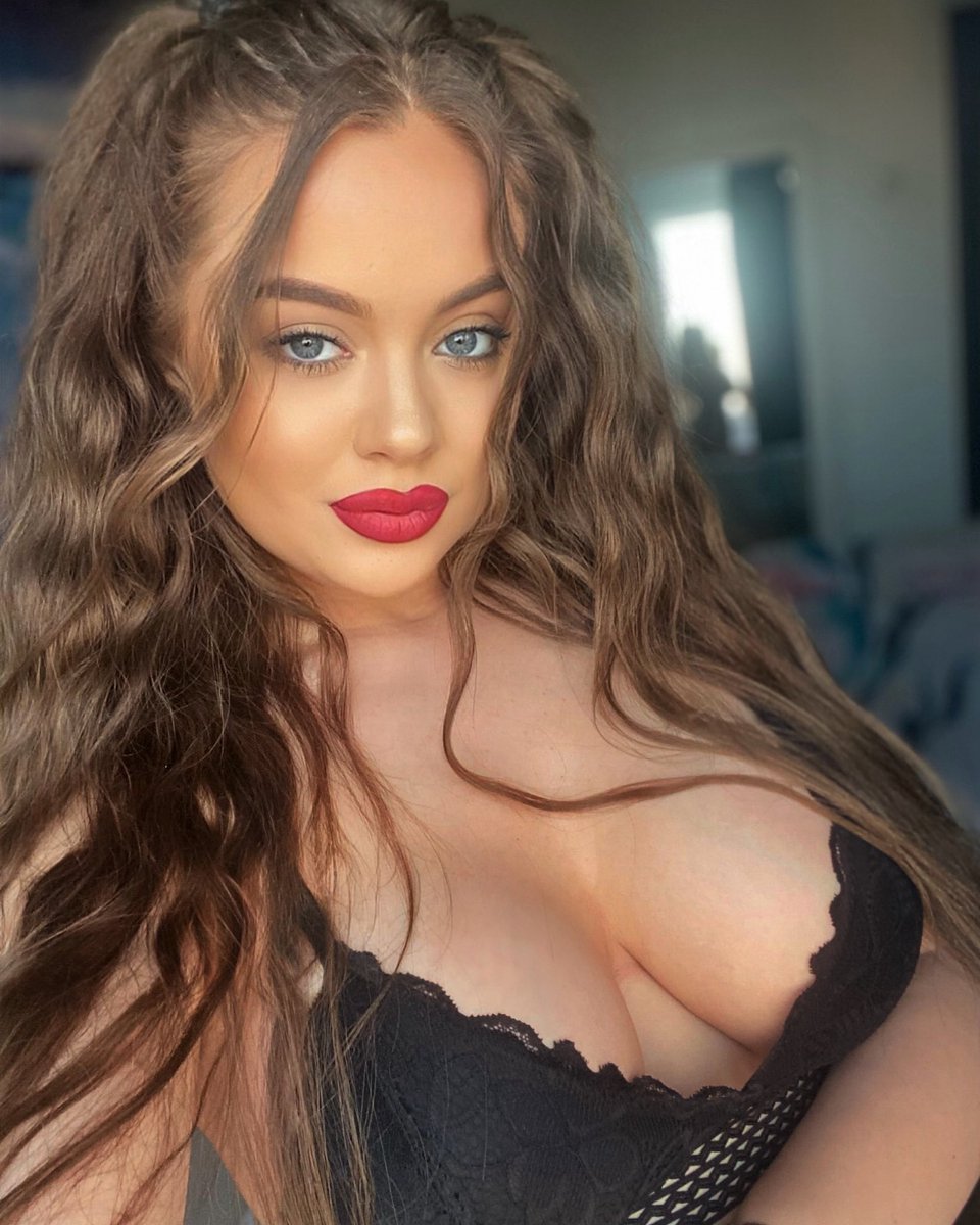 Alexispixie tweet media