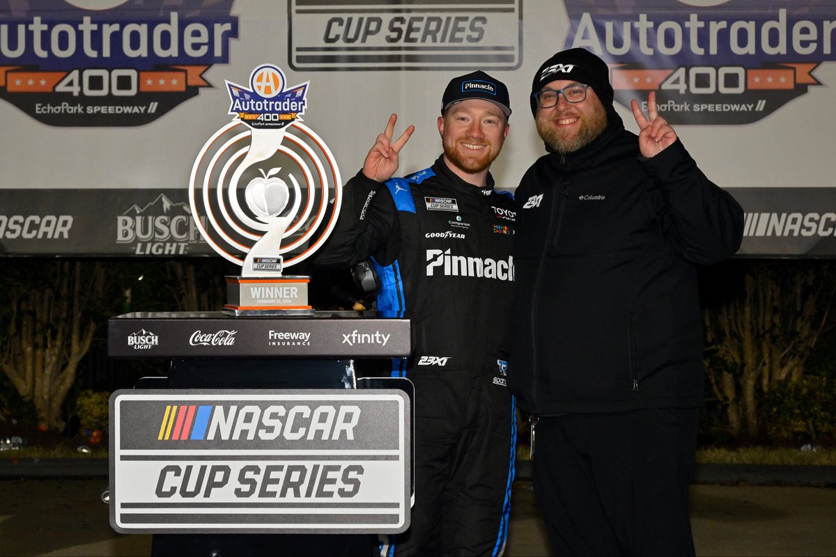 RNCorbin's tweet photo. B2B 🏆 #Letsgo #ForwardTogether #NASCAR https://t.co/mrQfviQJgB