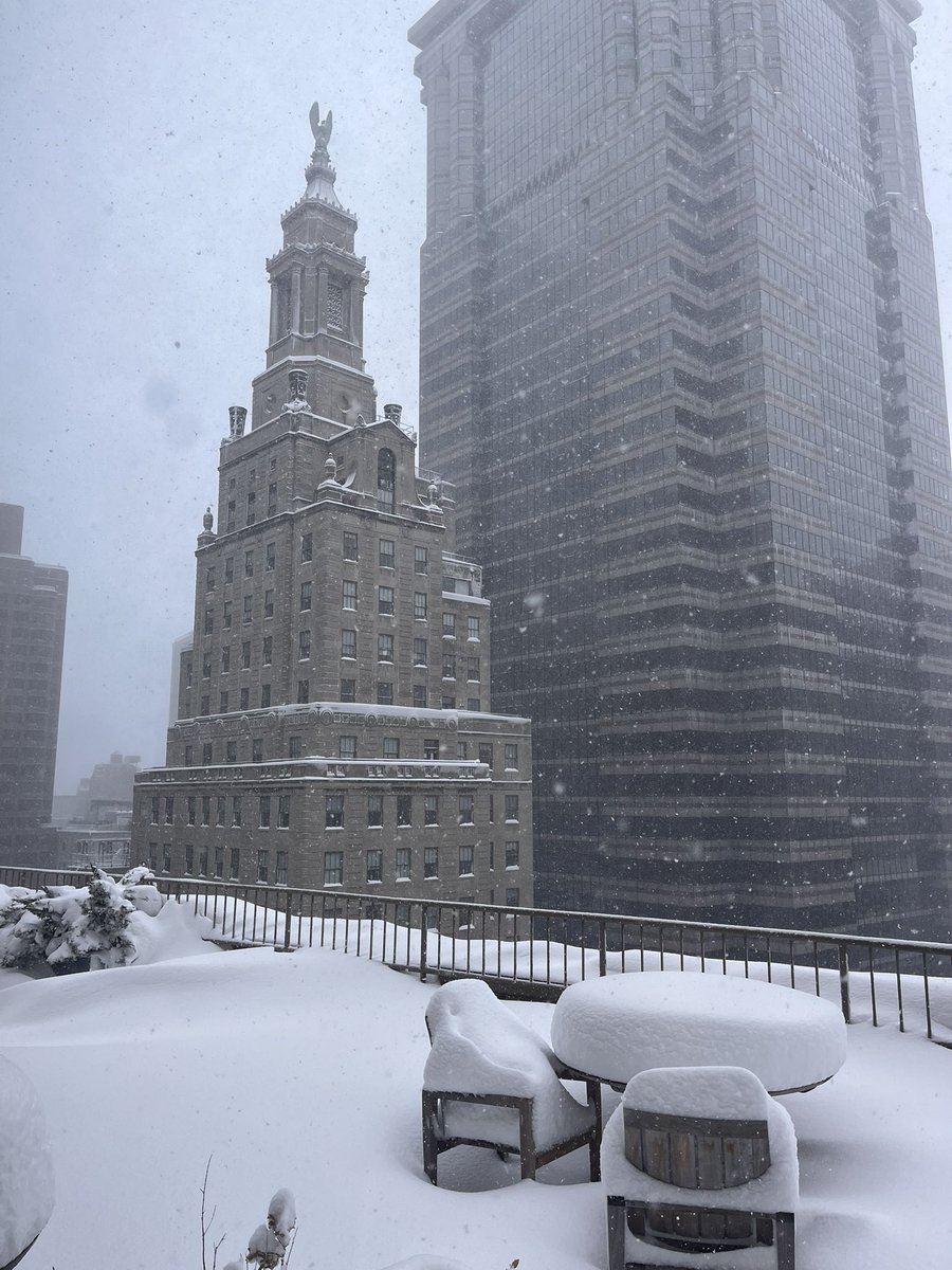 jorgerey00's tweet photo. Last days in NYC  ❄️ 🇺🇸 #blizzard https://t.co/y14L2102bD