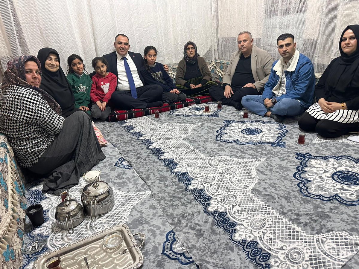 Ramazan, paylaşmak, dayanışmaktır.🌙

Ramazan ayının rahmeti ve bereketiyle, MKYK Üyemiz <a href="/Malikurt14/">Mehmet Ali KURT</a> ile birlikte hemşehrilerimizin gönül sofralarına konuk olduk. Hasbihal ettik, gönül köprüleri kurduk.

Bizleri sofralarına konuk edip, gönülden sohbetlerine ortak eden