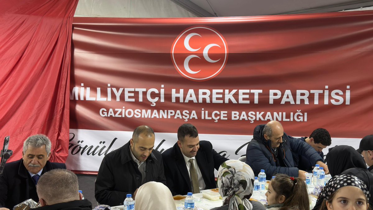 📍Küçükköy Stadı
Ramazan Çadırı 5. Gün

Ramazan-ı Şerif’te iftar çadırımız altında, Gaziomanpaşa Belediye Başkan Vekilimiz Sayın Eray Karadeniz’in katılımıyla gönül soframızda Gaziosmanpaşalı hemşehrilerimizle buluştuk.

Gönül soframızda ekmeğimizi paylaştığımız kıymetli
