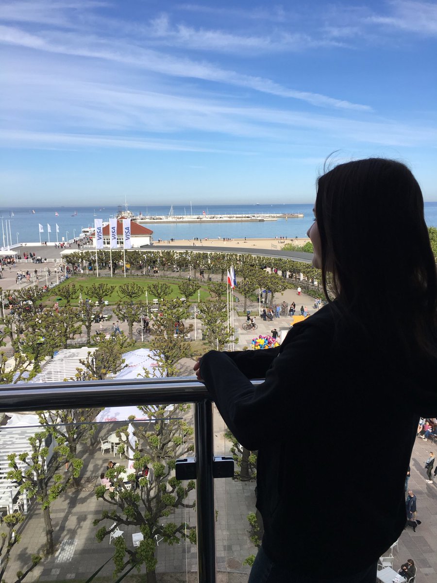 ale znalazłam fotę z Sopotu XD sprzed 8 lat btw ja pidi ja mam wrażenie jakby to wczoraj było lol