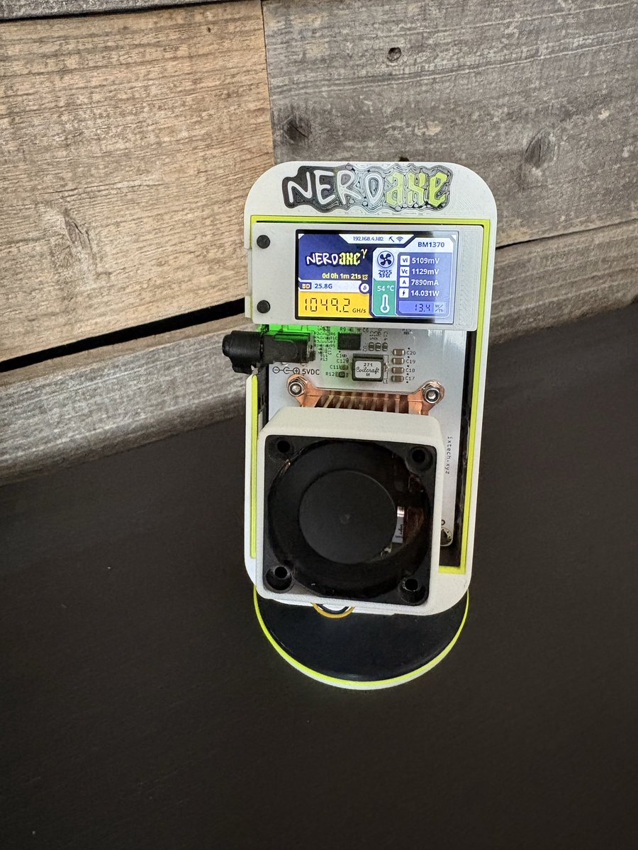 🚀 NERDAXE GAMMA GIVEAWAY 🚀
We’re giving away a Nerdaxe Gamma featuring our premium Copper El Mirage Heatsink! Worldwide shipping on us 📦

How to enter:
1️⃣ Follow us 
2️⃣ Like this post
3️⃣ Retweet this post

💡 The New Standard
We are officially moving the needle. All Bitaxe and