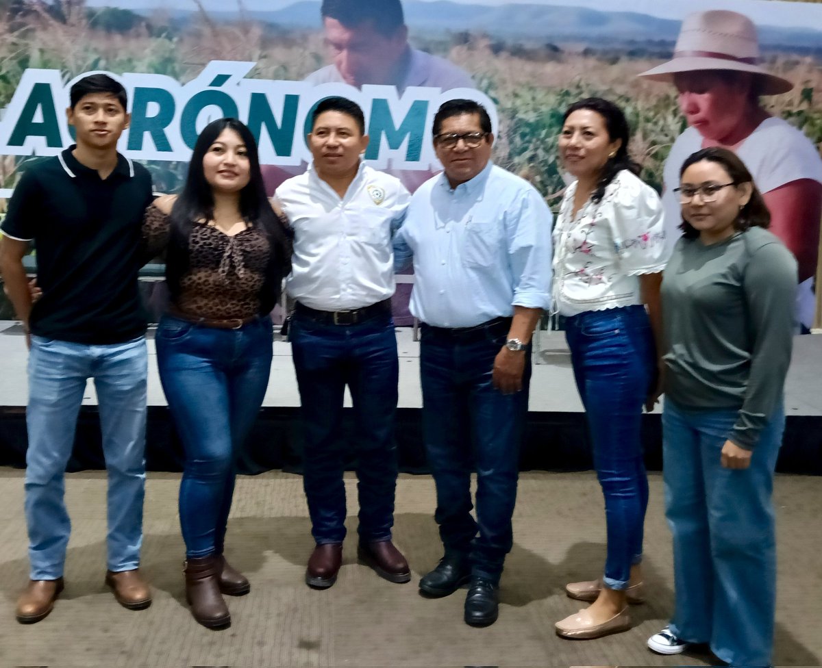 MassNieto's tweet photo. Evento de Profesionistas y Agrónomos de Campeche 2026.
El Campo Campechano es Compromiso y Responsabilidad de Todos.
@Claudiashein
@LaydaSansores
@LizHernandezMx
@Abidfranco 
@RoxanaRiveraP https://t.co/R3rfsCmSf6