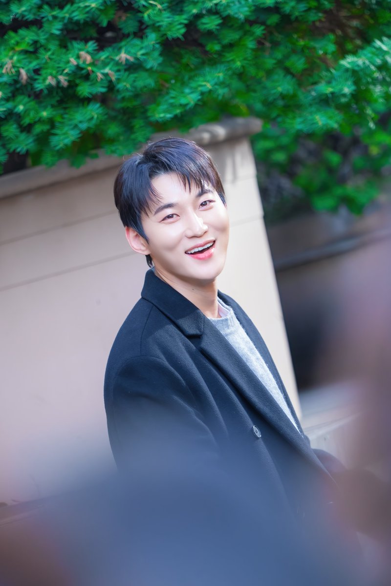 ๐๐๐ tweet media