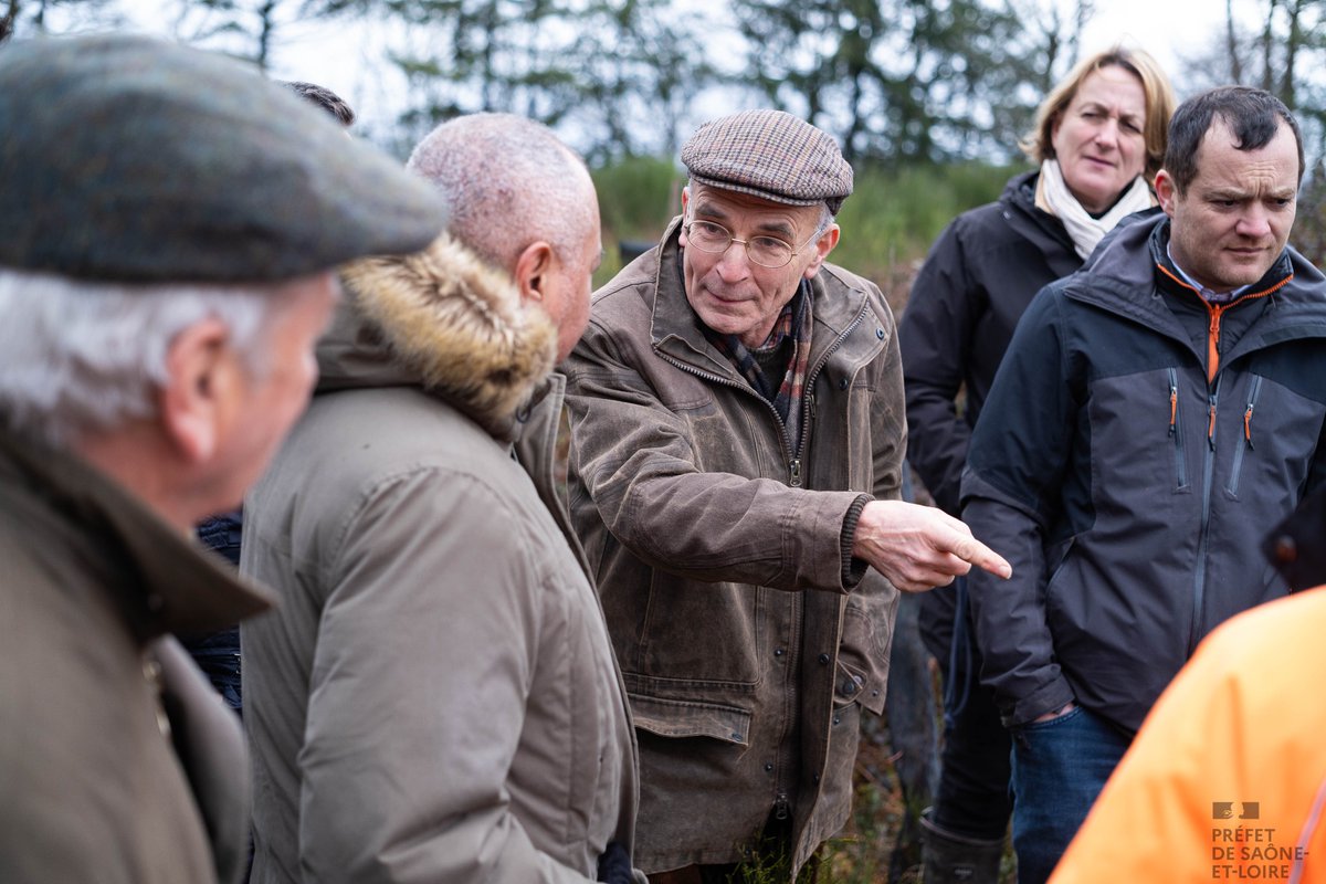 Prefet71's tweet image. #ENVIRONNEMENT |🌲 Forêt et filière bois : des enjeux concrets pour la Saône-et-Loire

📅 Le 19 février, Dominique Dufour, préfet de Saône-et-Loire, a participé à une rencontre dédiée à la filière forêt-bois, organisée avec les acteurs locaux du secteur.