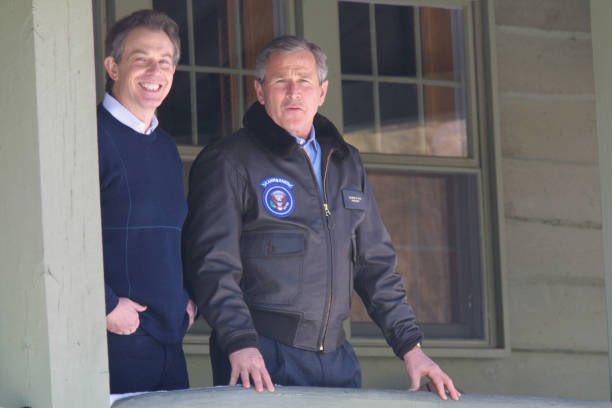 2001 Live tweet media