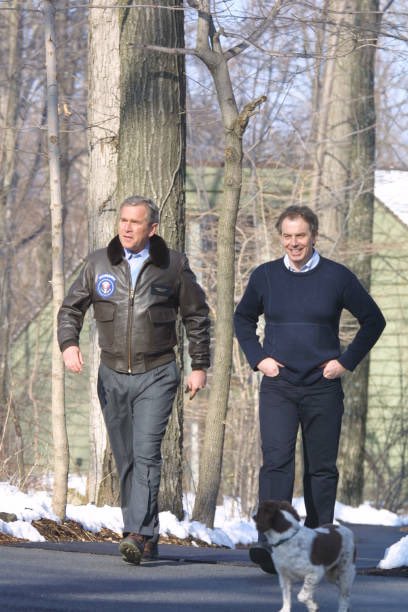 2001 Live tweet media