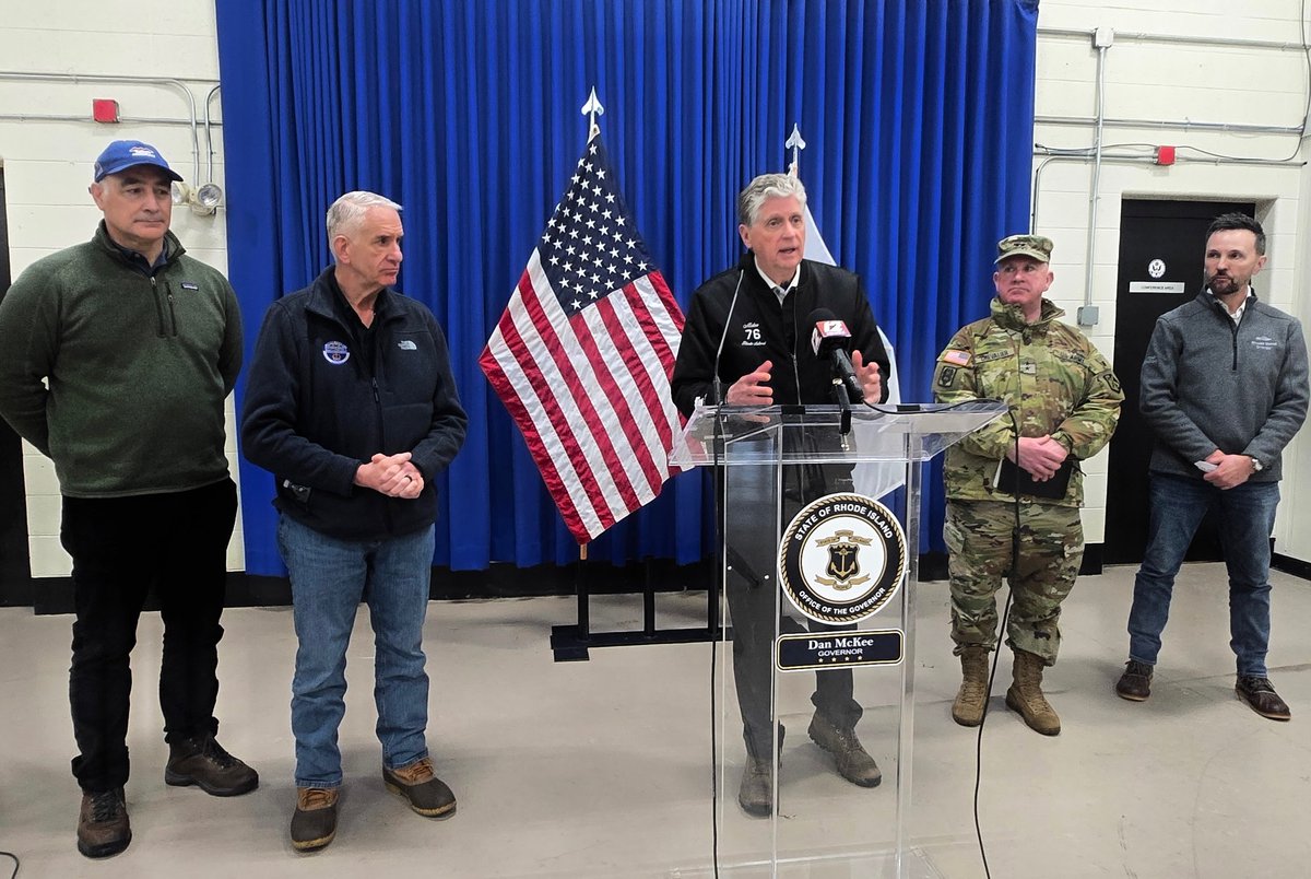 We’re experiencing dangerous blizzard conditions across Rhode Island. The State of Emergency and travel ban remain in place.

Please stay off the roads—plows are clearing roads when and where they can get visibility. Utility crews will restore power as extreme wind dies down.