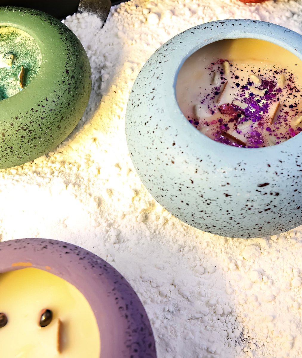 Guess what else is back? Our signature candles!!!

Head to rekoja.shop now to shop them!