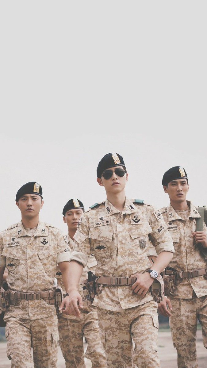 📸 - Como o tempo passa rápido!

A 10 anos atrás Song Joong Ki estreava como Yoo Shin Jin em Descendentes do Sol, quem ai Sente falta do Big Boss? 

#SongJoongKi #송중기 #DescendentsofTheSun