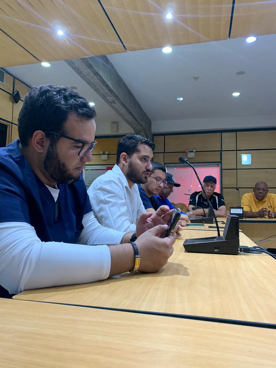 Viva la UCV tweet media