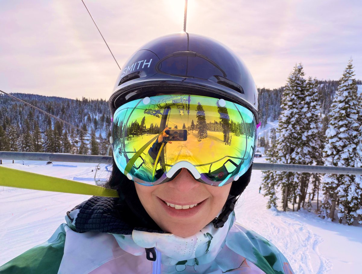 Yana Welinder tweet media