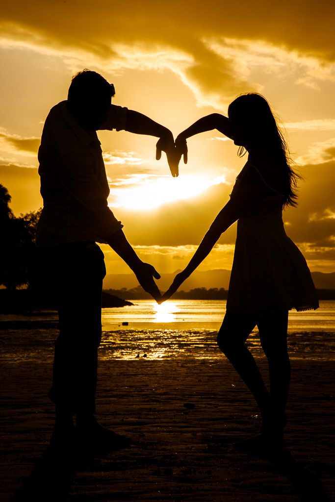 "ما دمتِ لي،

 فحدود الشمس مملكتي
، والبر، والبحر، والشطآن، والجُزر احــ،❣️ـــبك!
.

❤️🩵
#كاريزما76
#رسالة_لقلبك
#بوح_المشاعر
#مـساء_الـخير
#حبيب_الحبيب