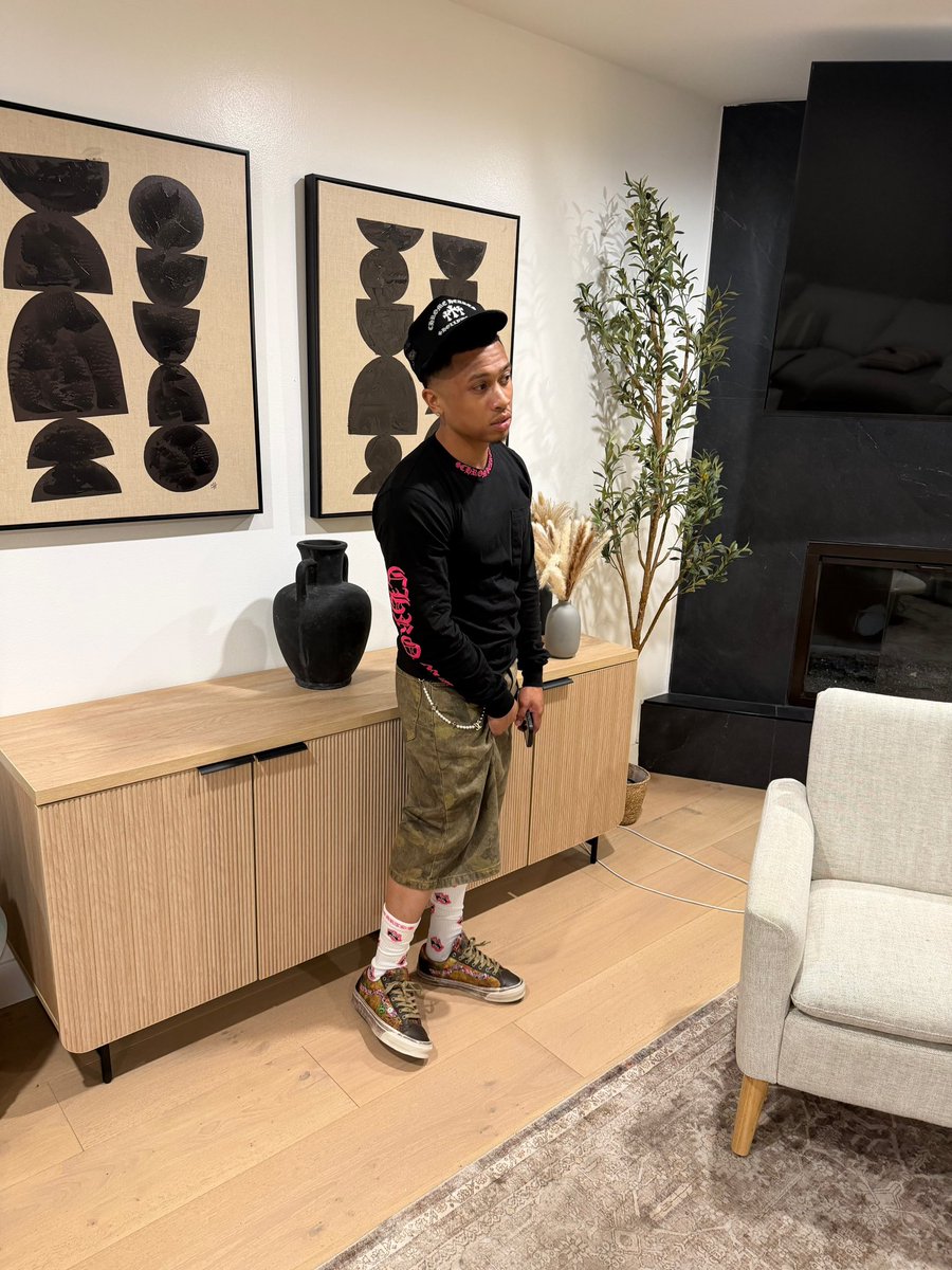 Adotbr0's tweet photo. LA📍 https://t.co/rPwHcrnoZH