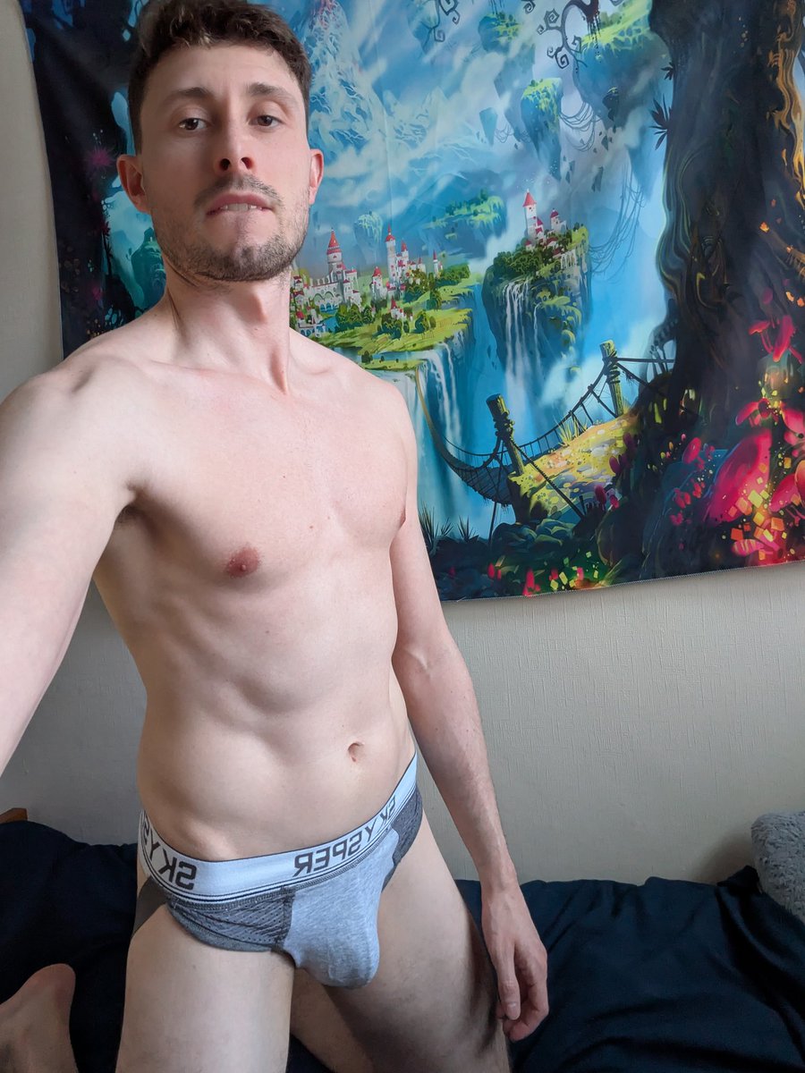 BristBoy tweet media