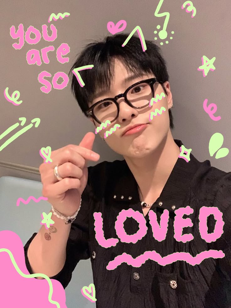 <a href="/seungyoumm/">Woodz</a> cek alt abang!<3