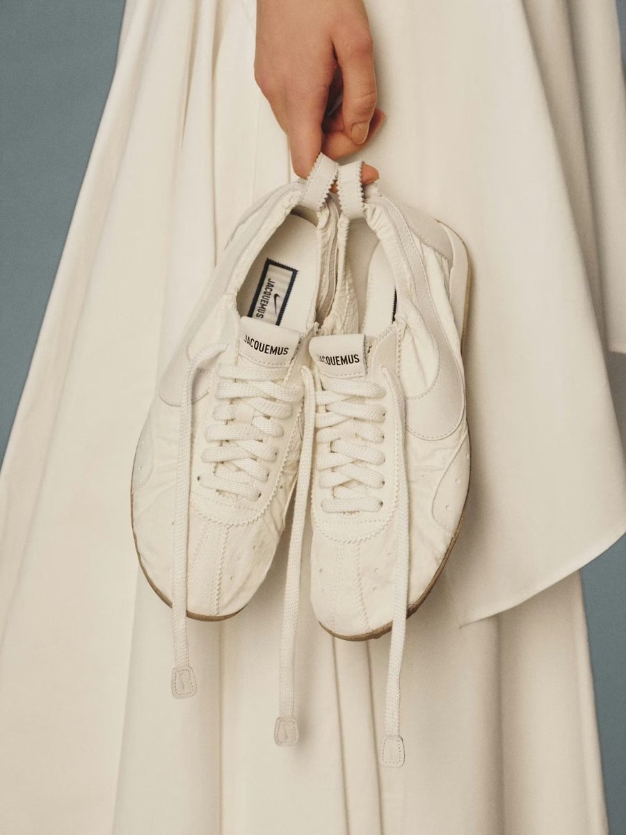 kotecinho's tweet photo. Jacquemus x Nike https://t.co/fJotyaDFQq